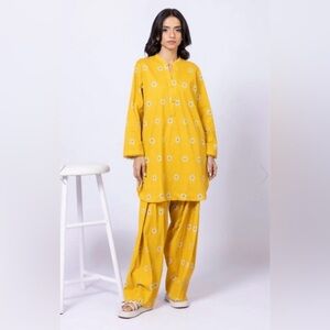 Pakistani Indian brand Khaadi 2 piece set